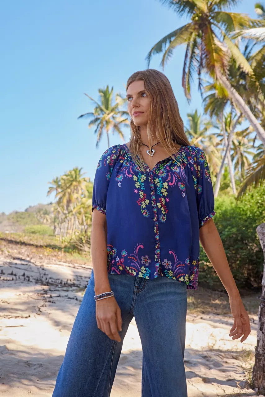 AVAH BUTTONED DOWN SHIRT