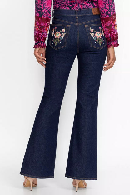 THE FRONT SLIT JEAN