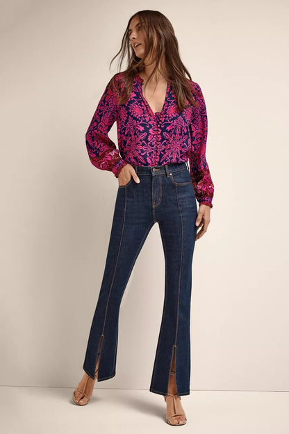 THE FRONT SLIT JEAN