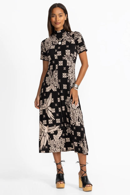 THE JANIE FAVORITE SHORT SLEEVE SEAMED MOCK NECK DRESS